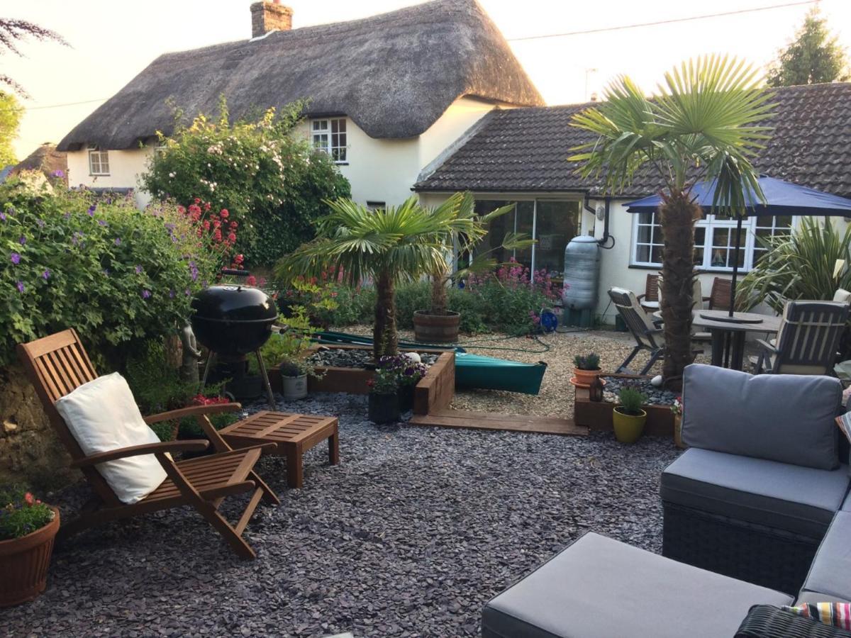 Guest Suite At 31 Little England Milborne Saint Andrew Eksteriør bilde